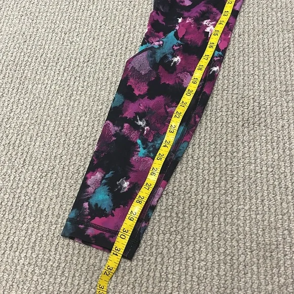 Lululemon Wunder Under Pant (Hi-Rise) 31" inseam, Size 10 - Picture 8 of 10